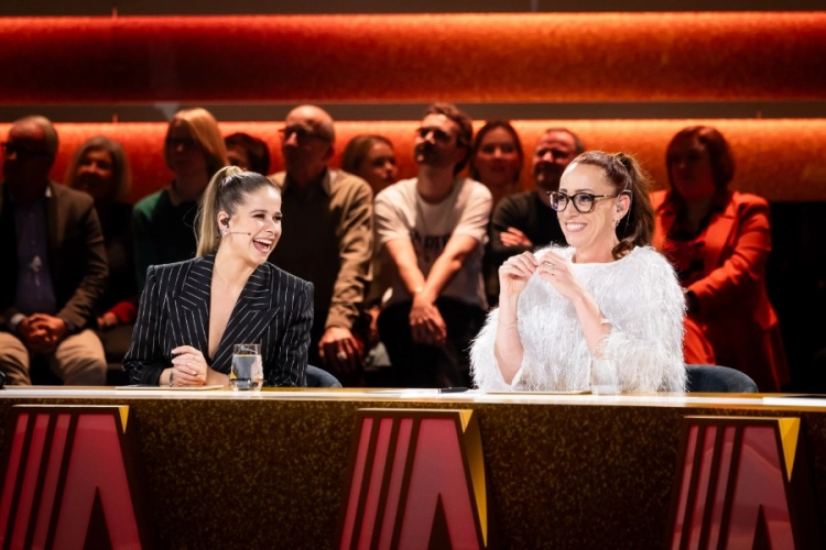 Onvrede over halve finale van ‘Sing Again’: “Zij moest altijd doorgaan”